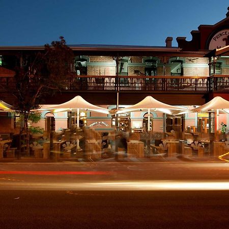 Prince Of Wales Hotel, Bunbury Kültér fotó